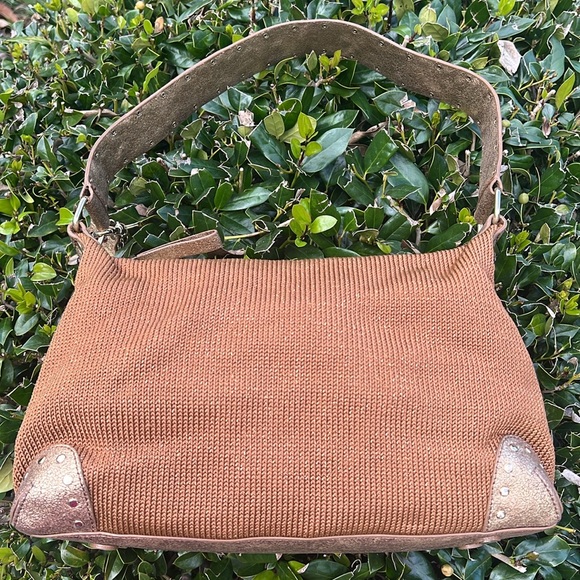 The Sak Brown bronze Crochet Handbag Embellished Shoulder Strap flower key fob - Picture 5 of 16